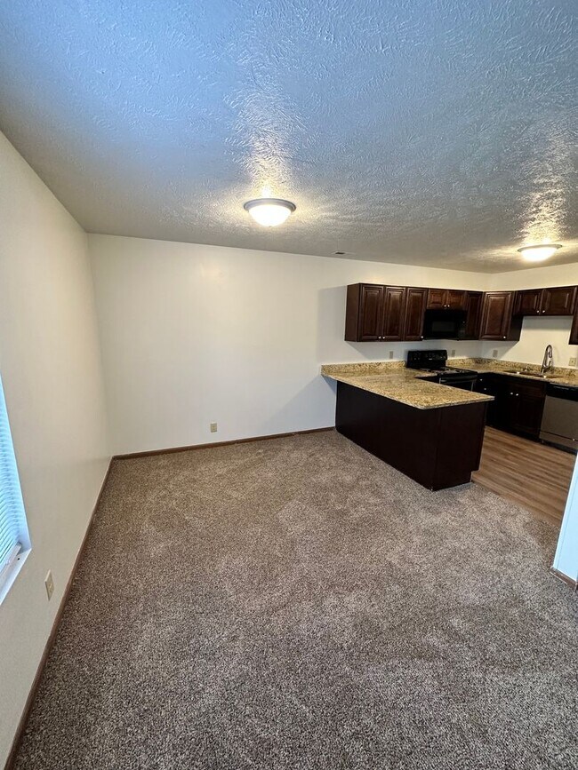 Photo - 1033-1037 Furnas Unidad 1033