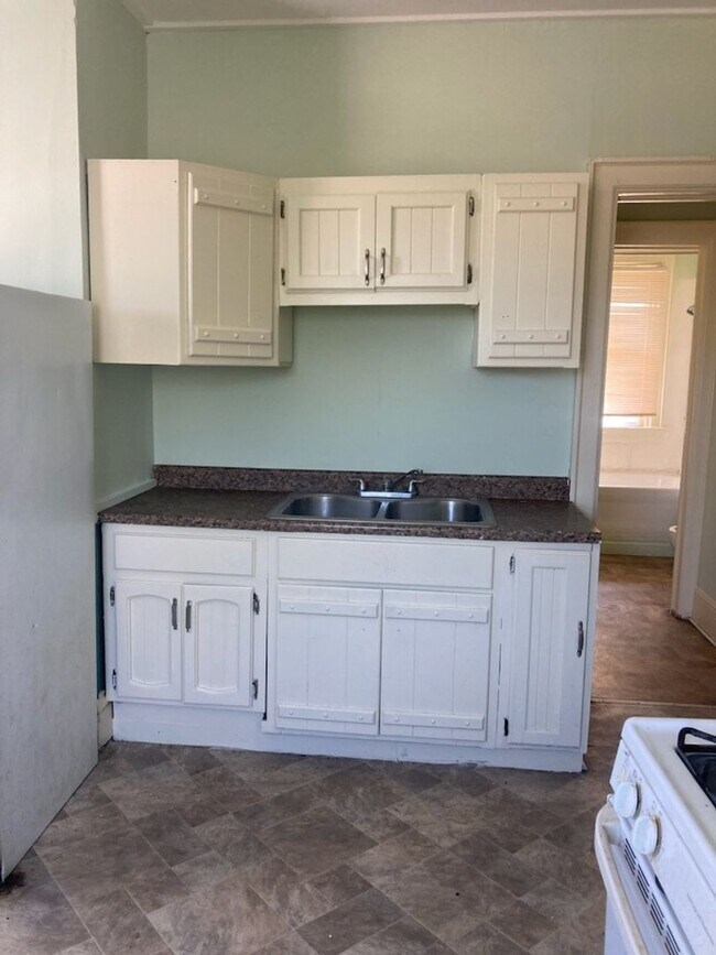 Building Photo - 1938N26thY Unit 1938A Rental