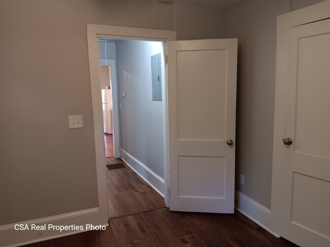 Photo - 1440 Fulton Ave Unit b
