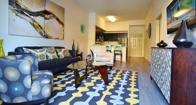 Photo - Compson Place Apartments