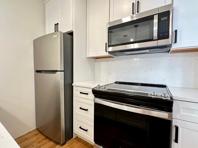 Photo - 76 N Margin St Unit 5F