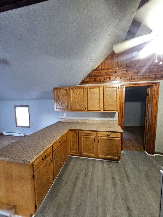 Photo - 829 W State St Apartment Unit 829 1/2 West State Street
