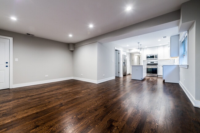 Photo - 3822 N Kenneth Ave Unidad 1