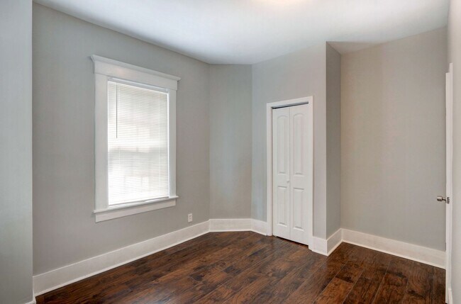 Photo - 1505 Reynolds St Unit House