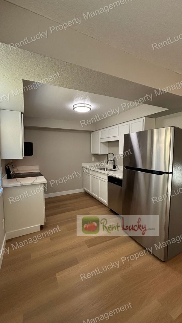 Photo - 218 3rd Ave SW Unit 3