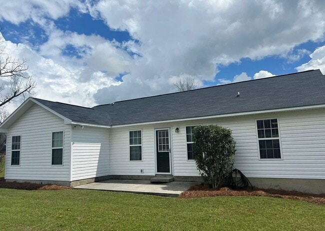 Photo - 166 Meadow Ln