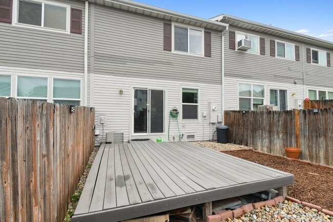 Photo - 11040 Claude Ct