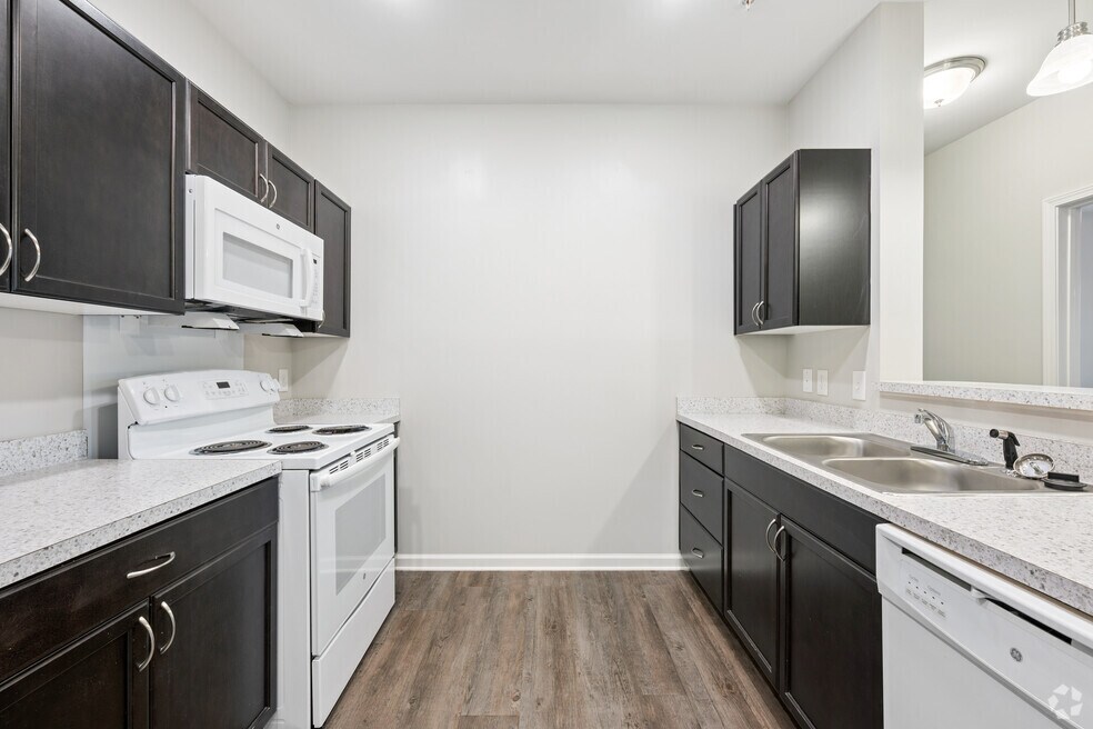 3BR, 2BA - 1,297SF - Kitchen