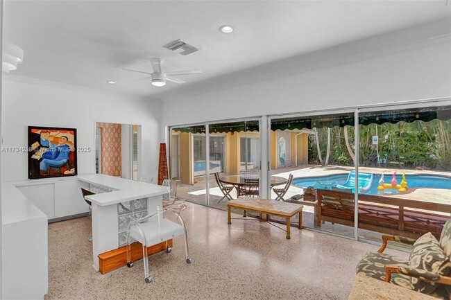 Building Photo - 3920 Monserrate St Rental