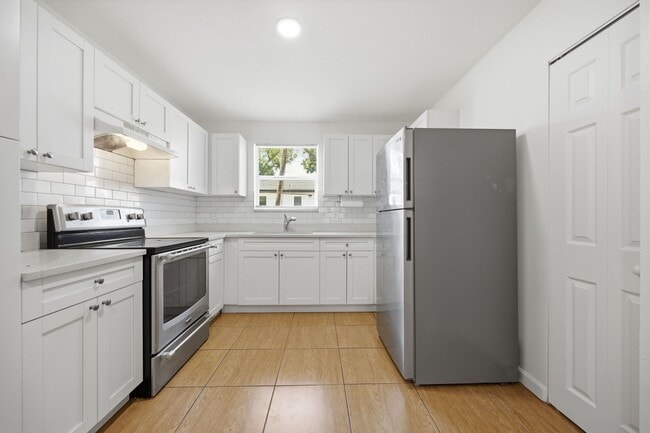 Photo - 310 E Frances Ave Unit C