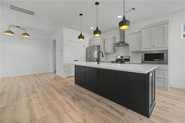 Photo - 602 N 6th St