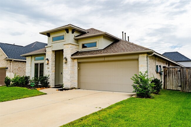 Photo - 20430 Avelignese Wy