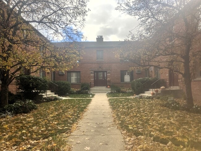 Building Photo - 1540 Ashland Ave Unit 1