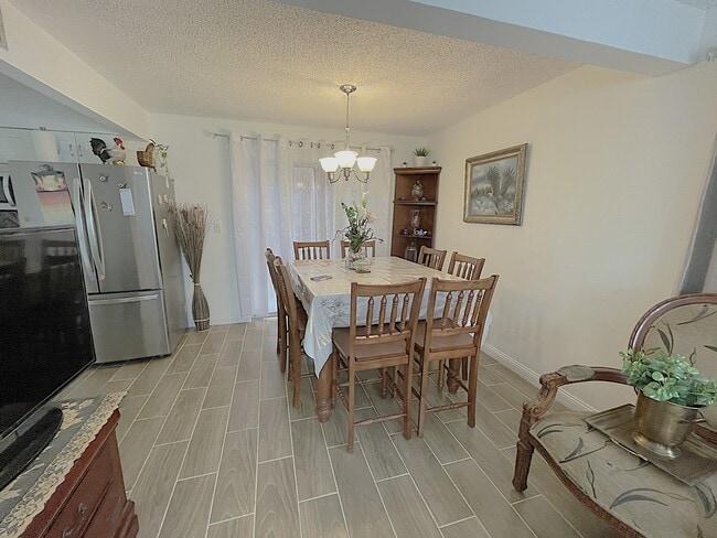 Dining Area - 5130 Pat Pl