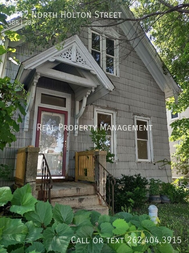 Building Photo - 2342 N Holton St Rental