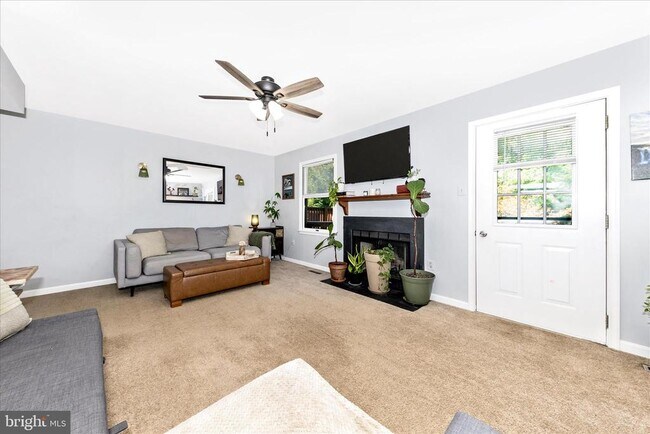 Photo - 6631 Beach Dr