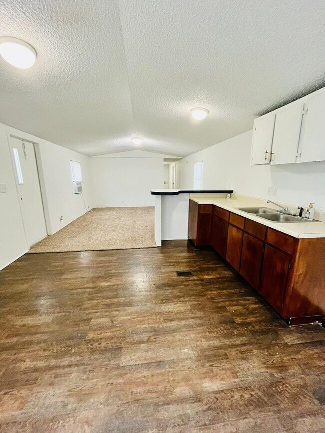 Photo - 851 Mt Pleasant Rd