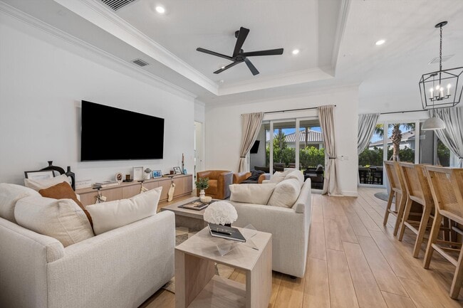 Photo - 298 Geillis Path