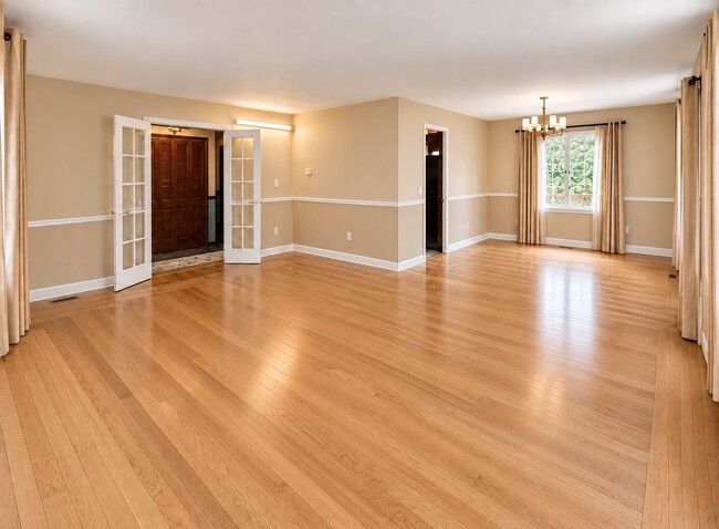 240 Ridgefield Rd