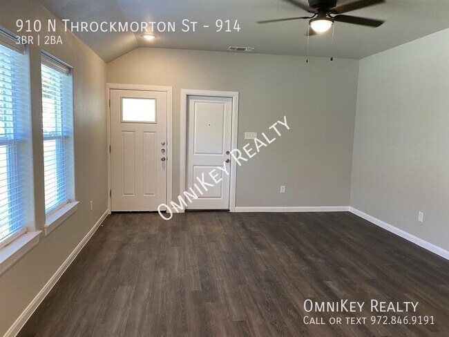 Photo - 910-914 N Throckmorton St Apartment Unit 914