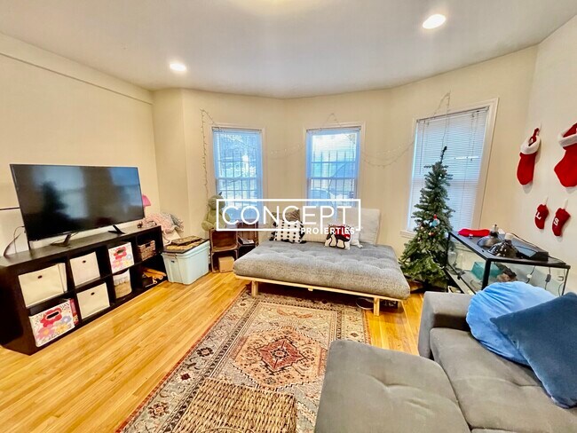 Photo - 143 Hillside St Unidad 1