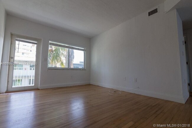 Photo - 7207 Bay Dr Unidad 19