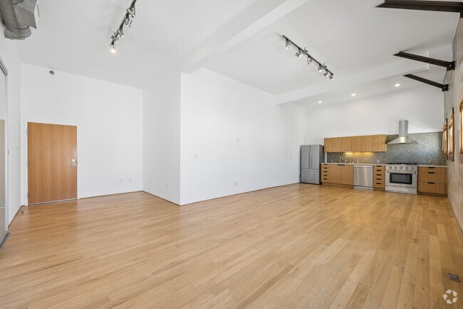 1BR, 1BA - 1000SF - Living Room