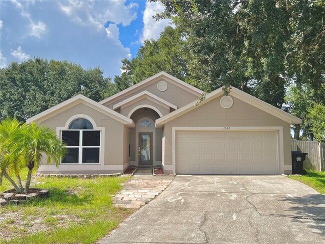 Building Photo - 1050 Pineview Ct Rental