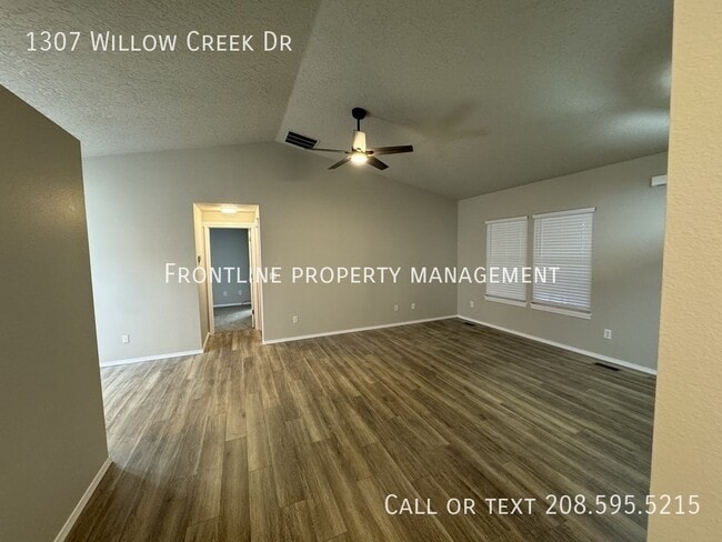 Photo - 1307 Willow Creek Dr