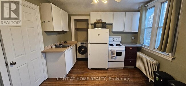 Photo - 72 Eleventh St