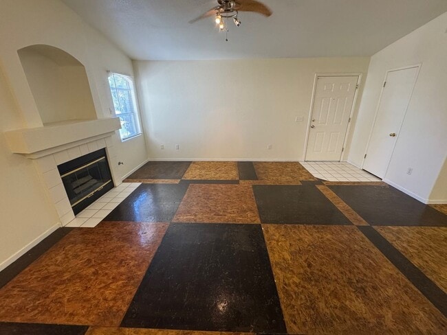 Photo - SPACIOUS 2 BEDROOM TOP FLOOR CONDO