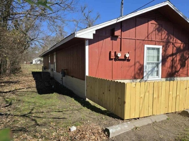 Photo - 610 Harrison St