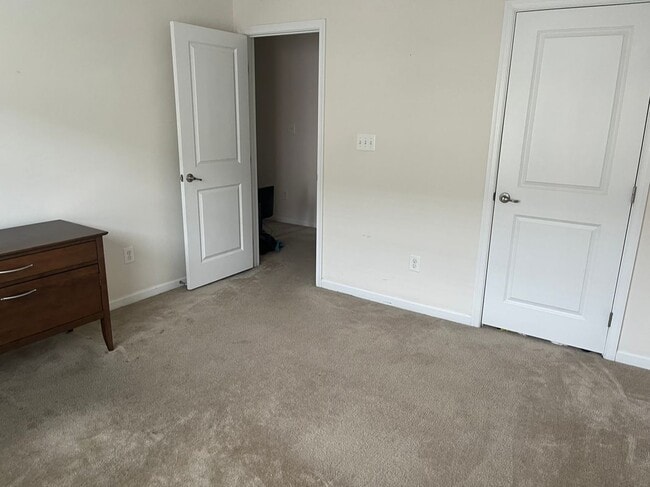 Photo - 42115 Piebald Square