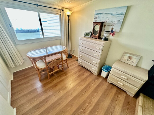 Photo - 822 Nettles Blvd Unidad SI ID1537509P