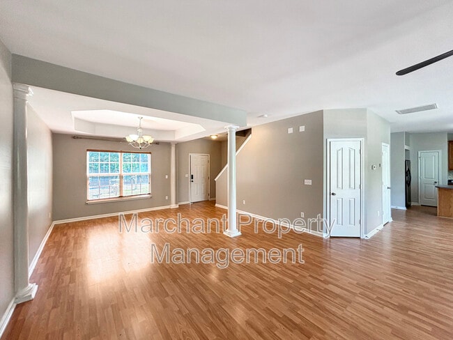 Photo - 11 Joggins Dr