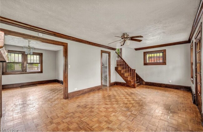 Photo - 955 Dresden Rd