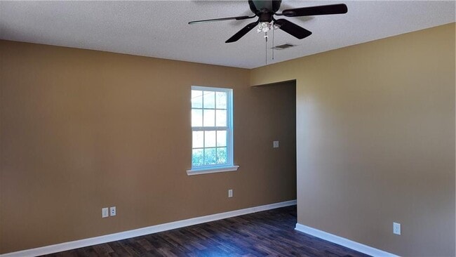 Photo - 108 Gatewood Dr