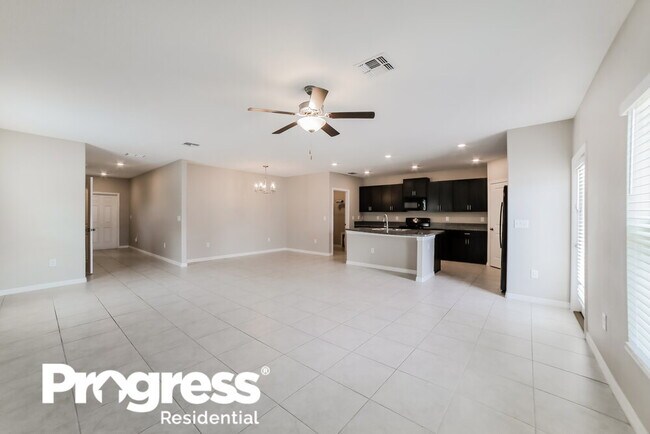 Photo - 914 Nutmeg Spice Pl