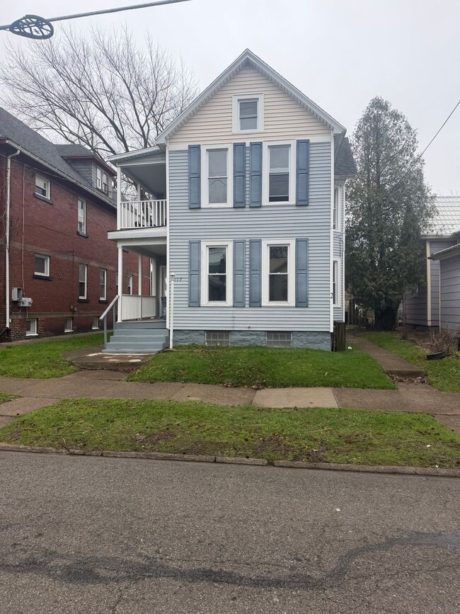 Photo - 1017 W 5th St Unidad #1