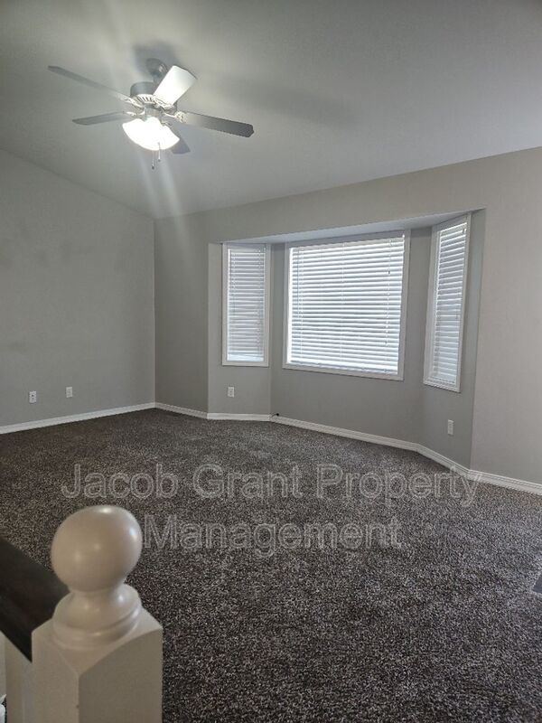 Photo - 2825 Sunlight Dr