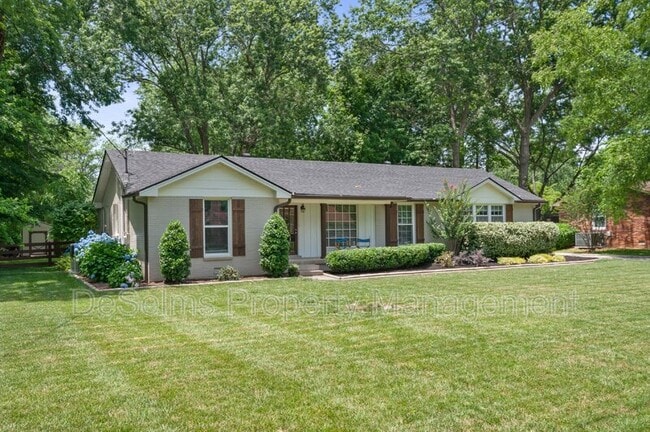 Photo - 819 Chrisman Dr