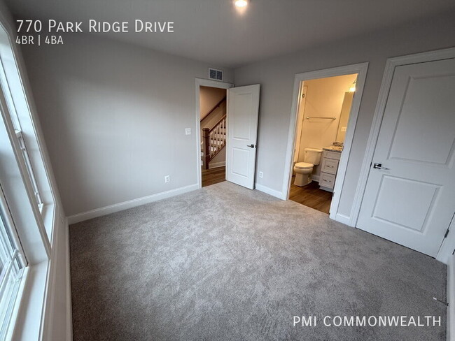 Photo - 770 Park Ridge Dr