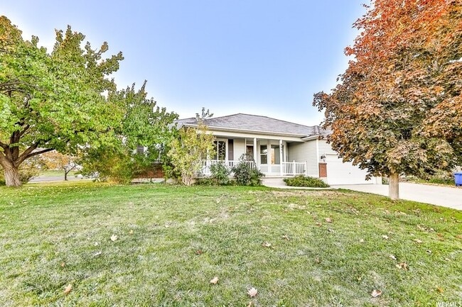Building Photo - 6051 Richardson Ln