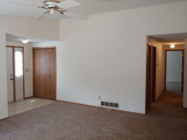 Photo - 8418 Everett Way Unit D