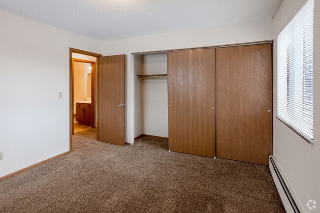 2BR, 1BA - Primary Bedroom