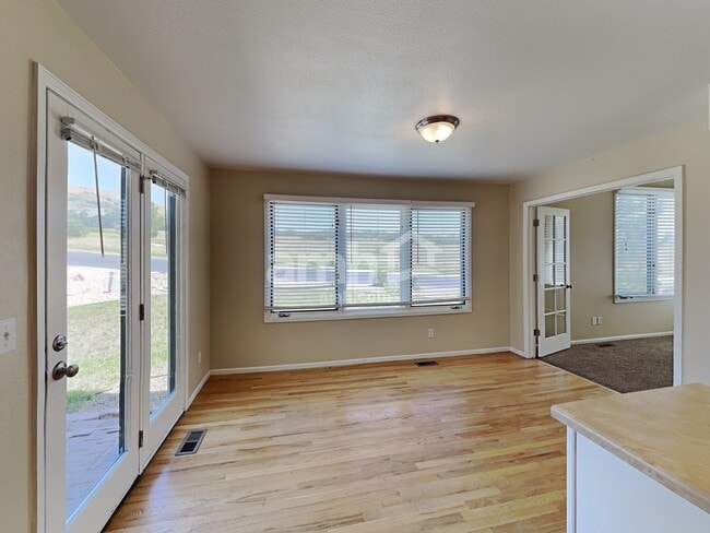 342 W Prestwick Way