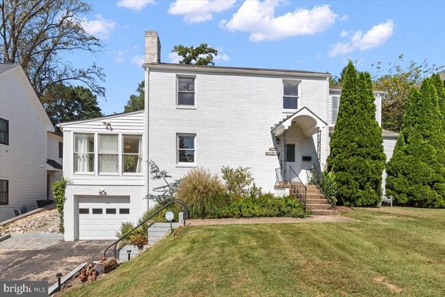 Building Photo - 6023 Walhonding Rd Rental