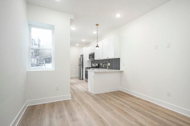 Building Photo - 1822 S 20th St Unit 1