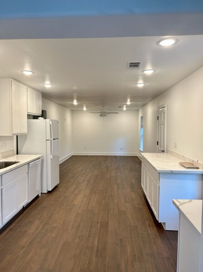 Photo - 1018 W 25th Ave