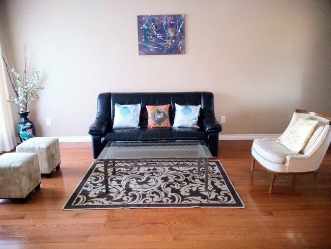 Photo - 51 Whiteleas Av